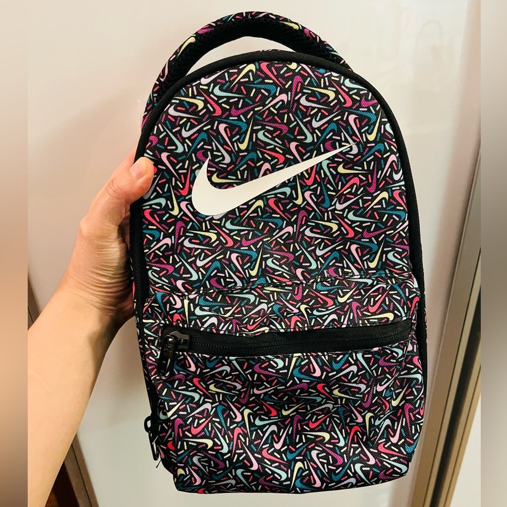 Nike Kids Brasilia JDI Fuel Pack lunch bag